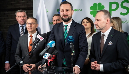 mid-24120188-2.jpg