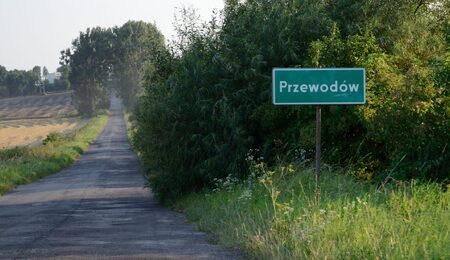 Przewodow_-_znak-scaled-e1706030500782.jpg