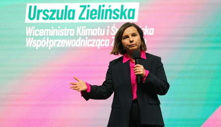 mid-24113019-2.jpg