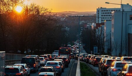 traffic-7859033_1280-2.jpg