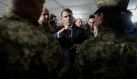 Macron.jpg