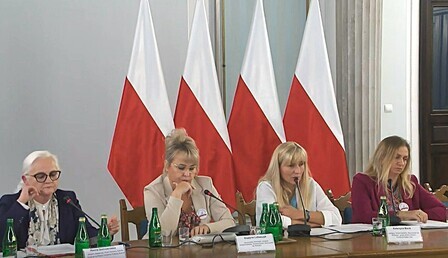 konferencja.jpg
