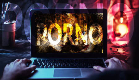 porno-laptop-pieklo.jpg