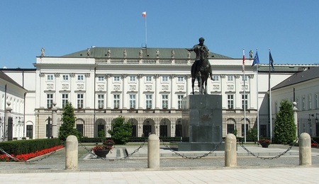 palac-duzy-wawaleszek-pixa.jpg