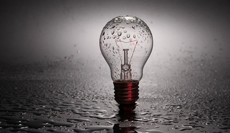 bulb-2287759_1280.jpg