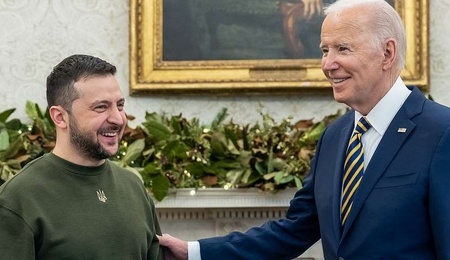 president-joe-biden-and-president-volodymyr-zelensky-in-the-oval-office-of-b0fe89-1024.jpg