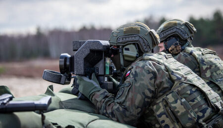 Wojsko_Polskie_korzysta_z_wyrzutni_Javelin_i_zestawow_Piorun-1-e1734004667837.jpg