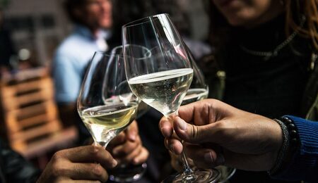 wine-6002736_1280-e1735630735451.jpg
