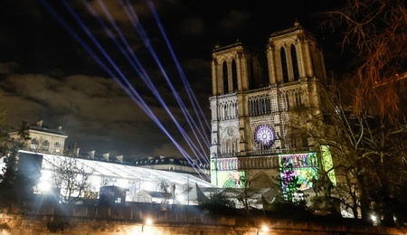 mid-epa11755495.jpg