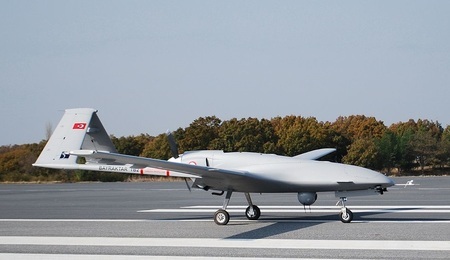 Bayraktar_TB2_Runway.jpg