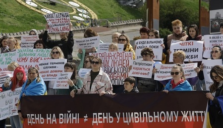 mid-epa11304521.jpg