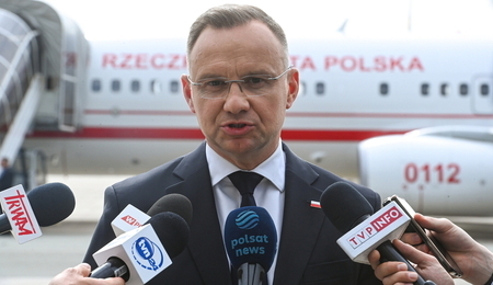mid-24528539-2.jpg