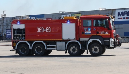 24512111.jpg