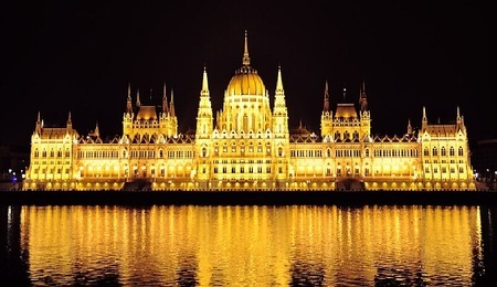 Wegry-Budapeszt-wikipedia.jpg