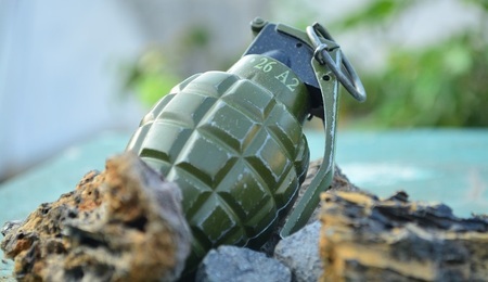 grenade-2380418_1280.jpg