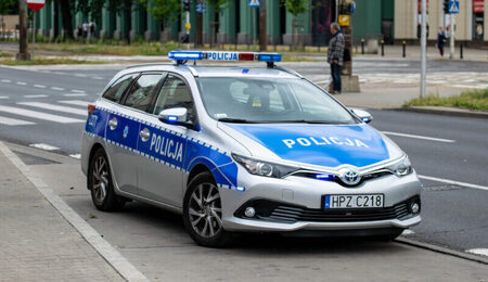 Policja_-_Police_in_Warsaw_Toyota_Auris_2019-scaled-e1727179785315.jpg