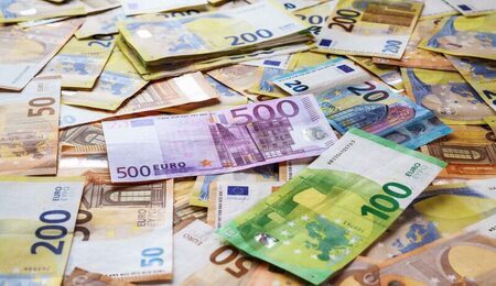 banknotes-7850299_1280-e1725300441713.jpg