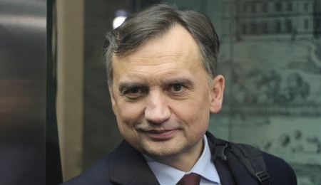mid-25131451-1.jpg