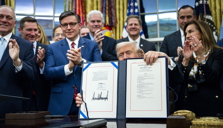 mid-epa12522034-1.jpg