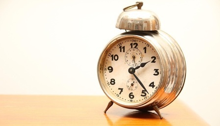 clock-865680_1280-1.jpg