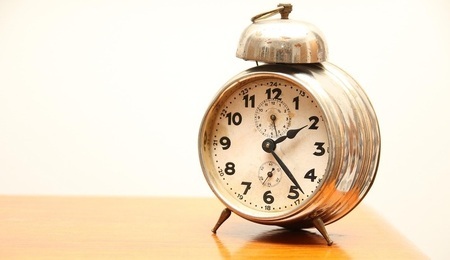 clock-865680_1280-1.jpg