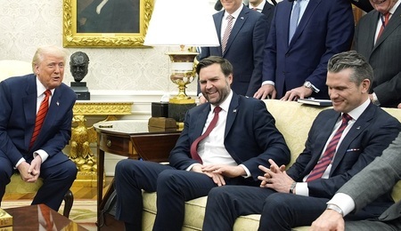 hegseth.jpg
