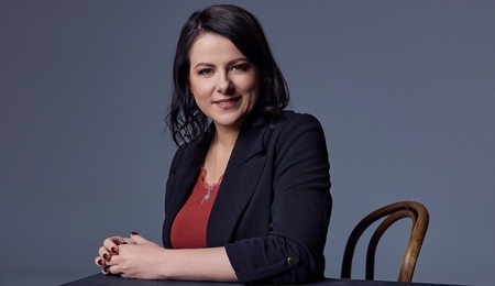 Kaja-Godek-official-2.jpg