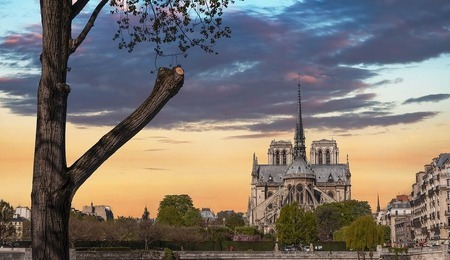cathedral-6885497_1280-2.jpg