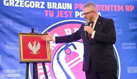mid-25309189.jpg