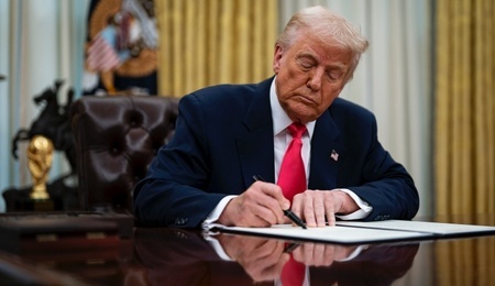 mid-epa11945954.jpg