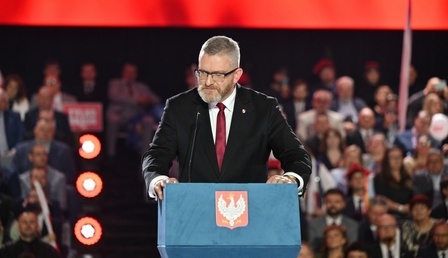 mid-25412241.jpg