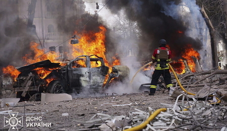 mid-epa12028849-2.jpg