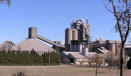 960px-BlueCircleSouthernCementBe.jpg