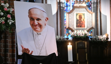 mid-25422384-2.jpg
