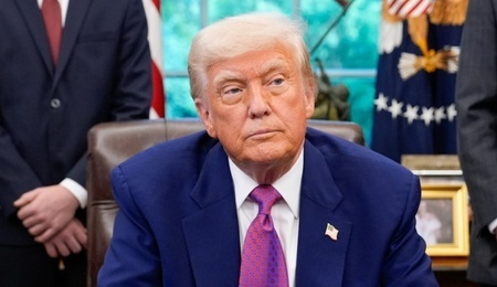 mid-epa12087769.jpg