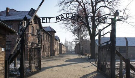 Oswiecim-scaled-e1747241816191.jpg