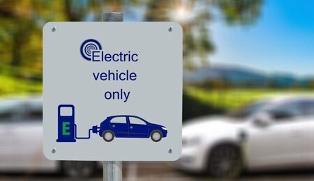 charging-station-4636710_1280-e1746197653316.jpg