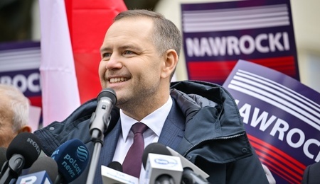 mid-25505168.jpg