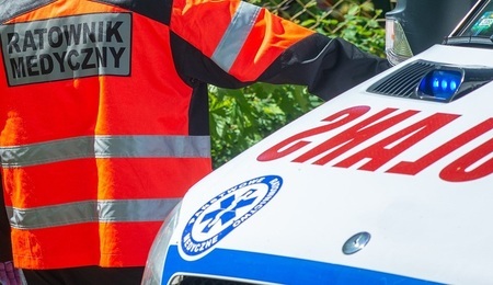 ambulance-5264494_1280.jpg