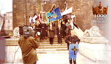 monarchia-v2.jpg