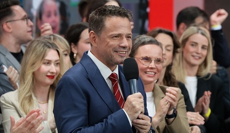 25601595.jpg