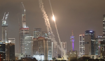 mid-epa12176279.jpg