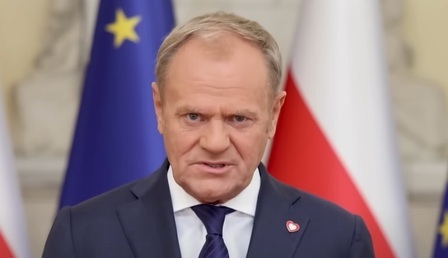 Tusk-328i93u92u-0u239-youtube.jpg