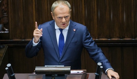 tusk-expose.jpg