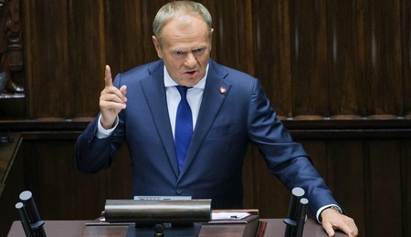 tusk-expose.jpg