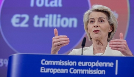 mid-epa12241359.jpg