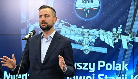 mid-25702334-2.jpg