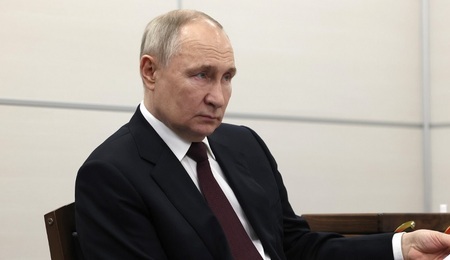 Putin-Wiki323923-9u.jpg