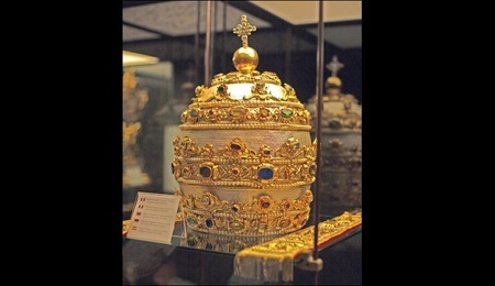 tiara-papiesa-wiki3-93u2.jpg