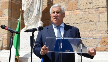 epa12329956.jpg